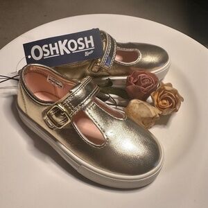 NWTs! Metallic Gold Canvas Mary Janes for Toddler Size 8! - Back to School Cool!